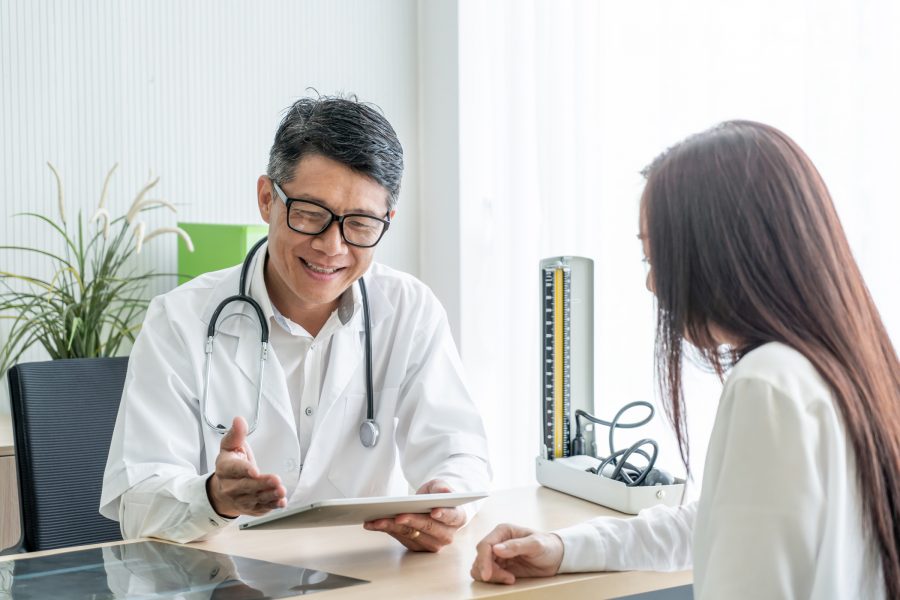 A doctor giving Advice
